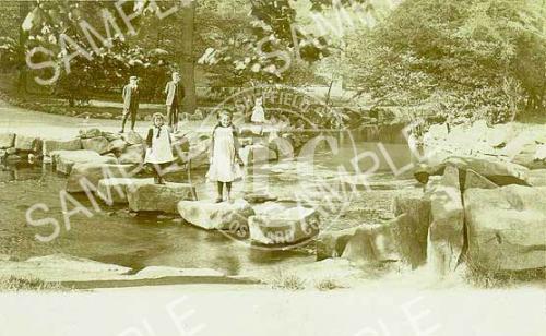 The stepping stones at Endcliffe Park, Sheffield, c 1904 (NS14)